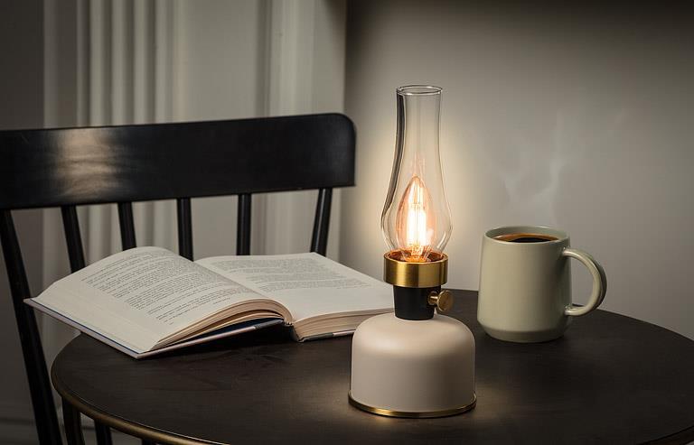 LED Lantern Light w/ Chimney