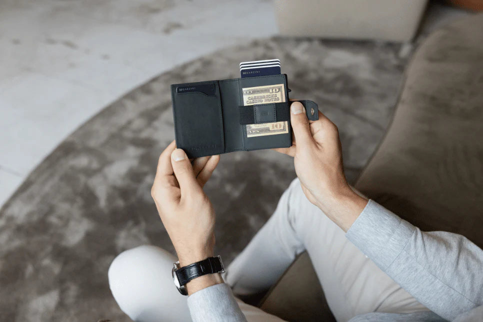 Garzini Essenziale Metal Wallet - Carbon Black