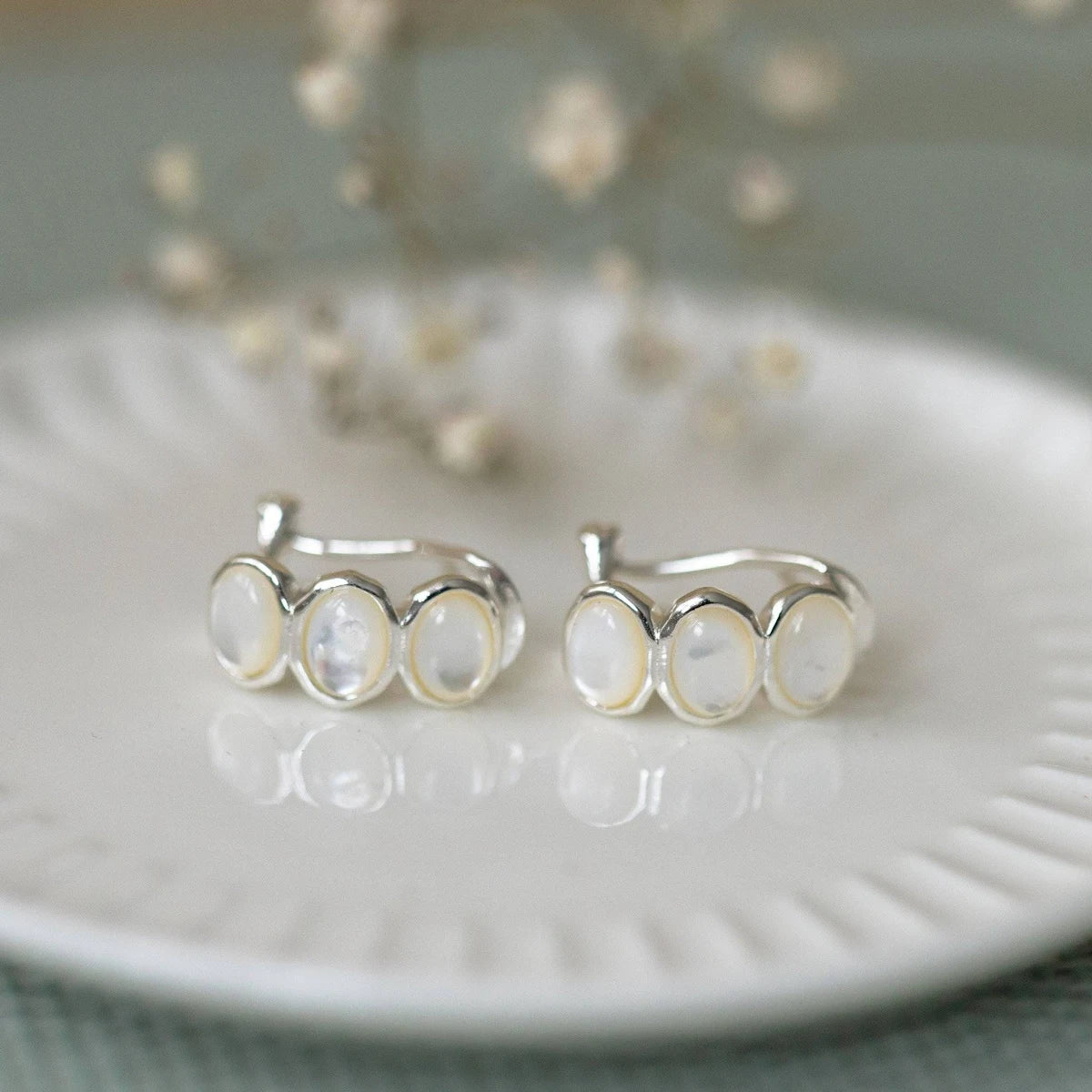 Essence Hoop Earrings - Mother of Pearl