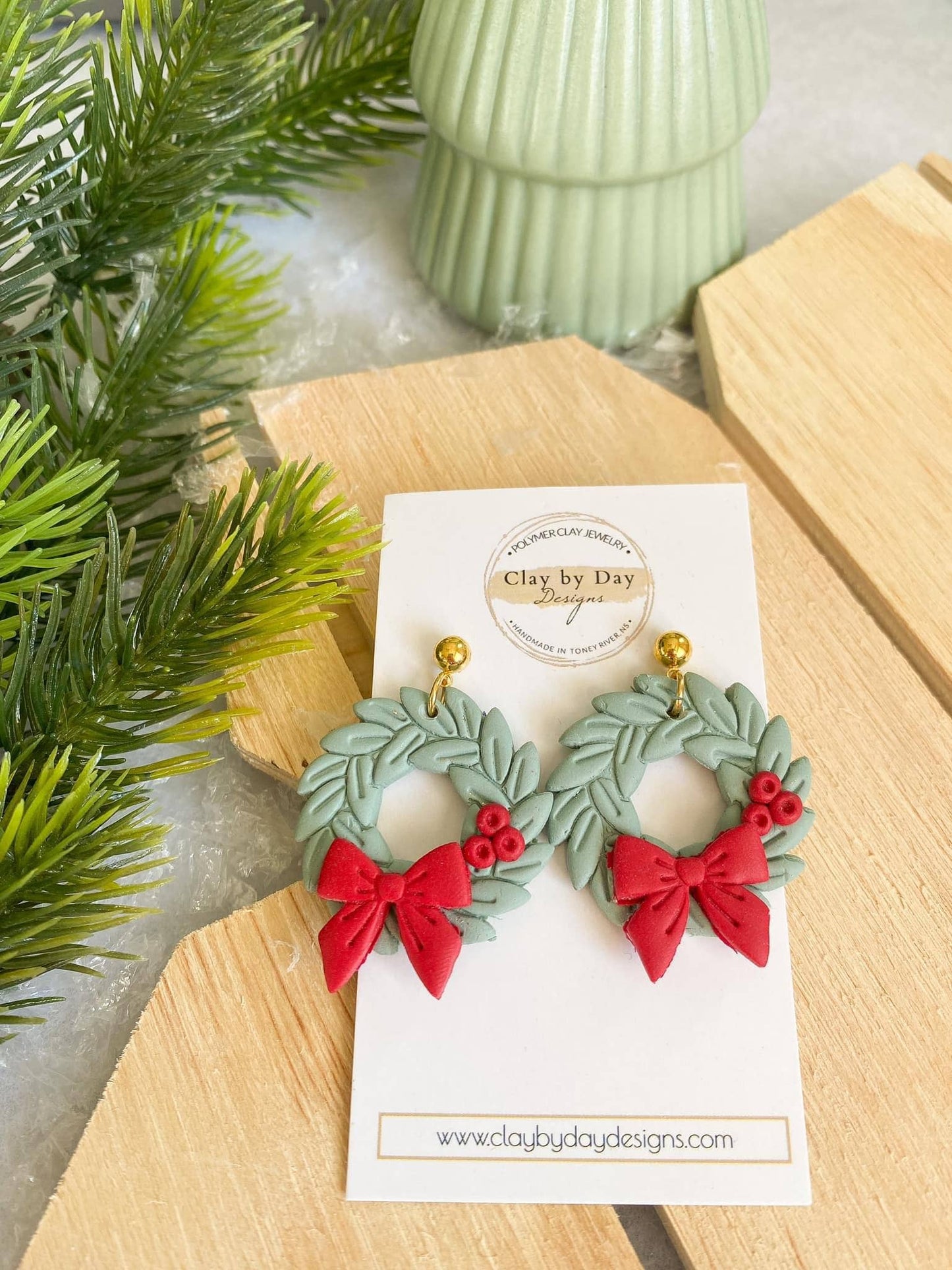 Wreath Dangle Earring