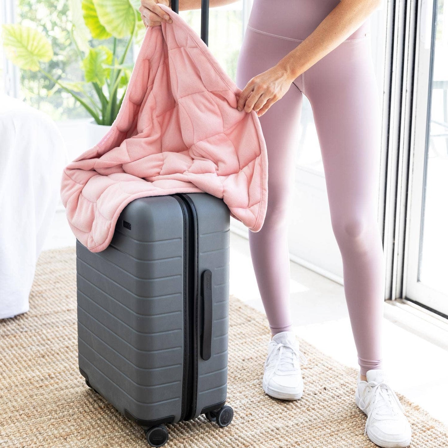 Nodpod BODY - Weighted Blanket in Blush