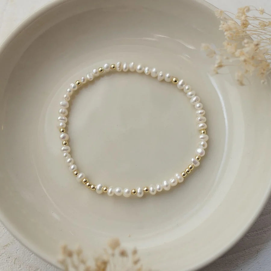 Serella White Pearl Bracelet