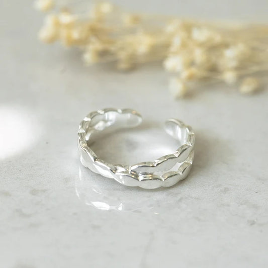 Curio Ring