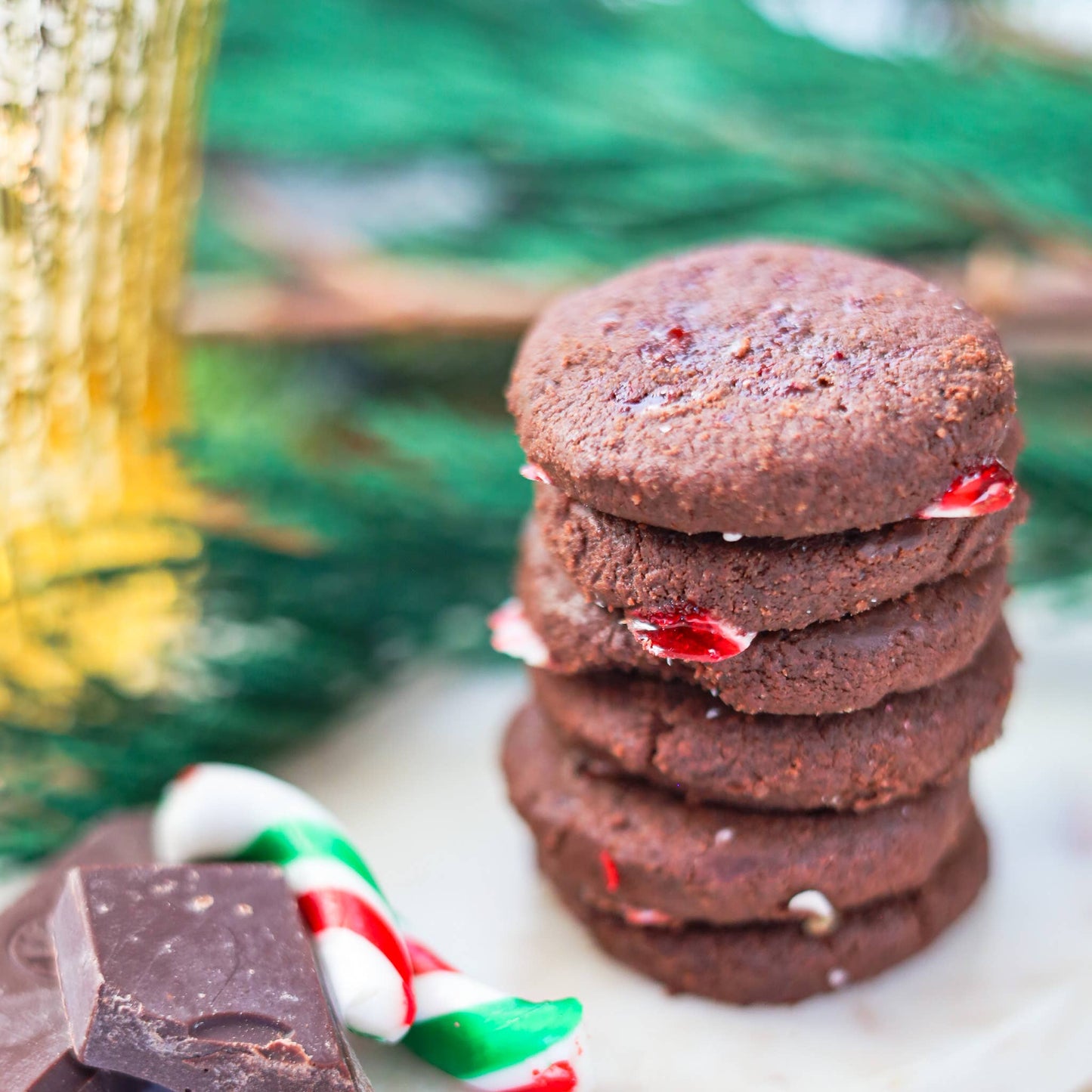 Dark Chocolate Peppermint Shortbread: 160 g