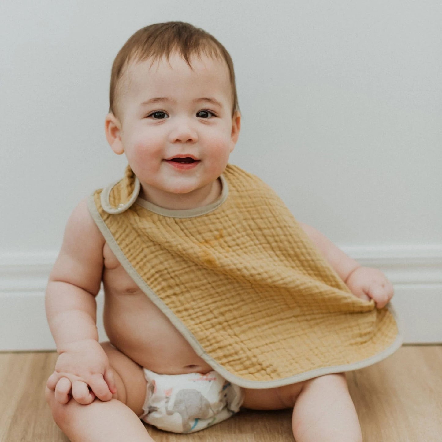 Crinkle Bib